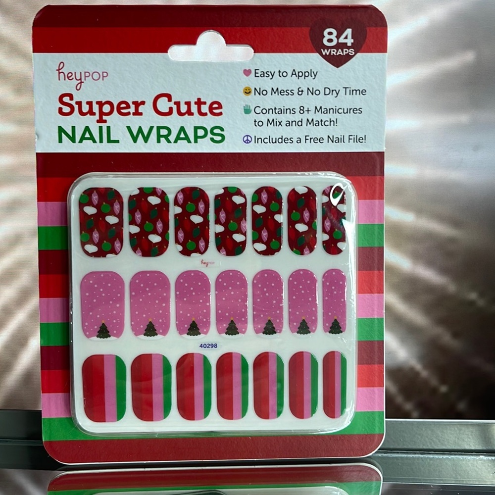 heypop 84 Nail Wraps ~ Christmas Ornaments, Trees & Stripes ~ BNIB